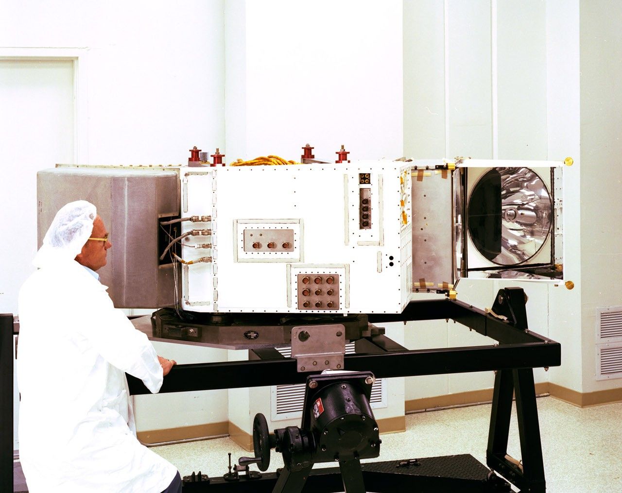 Landsat 4 Thematic Mapper Inspection