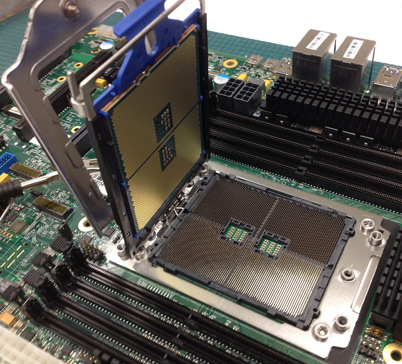 Multi-core processor