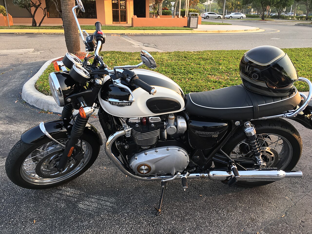 Bonneville T120 CSNDCC1