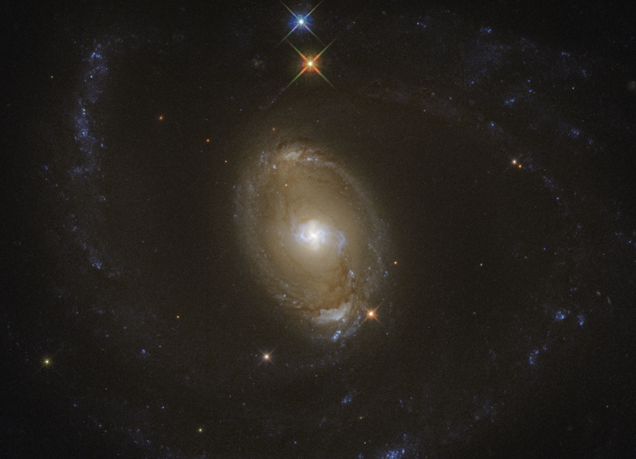 NGC 3393