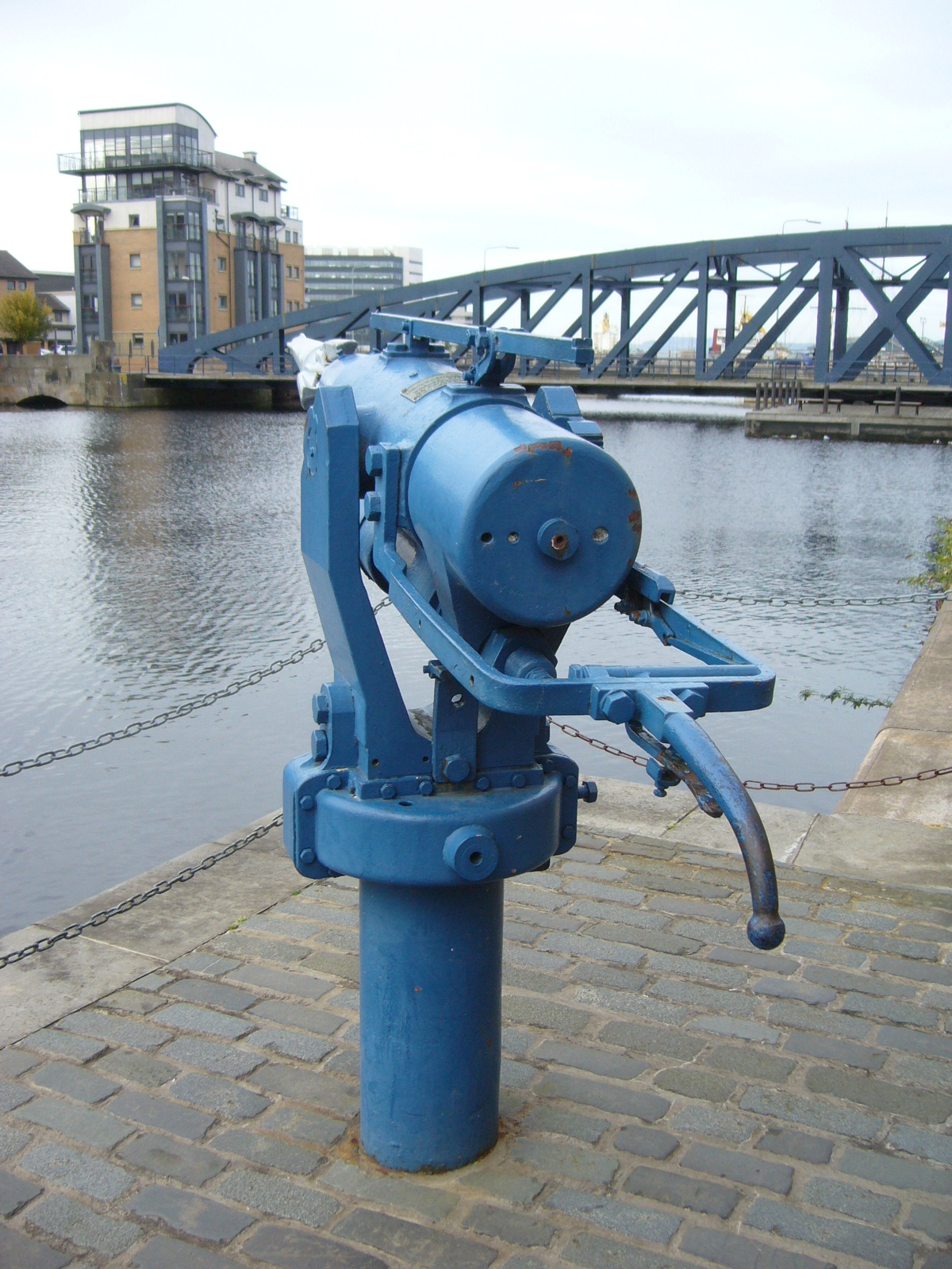 Harpoon cannon