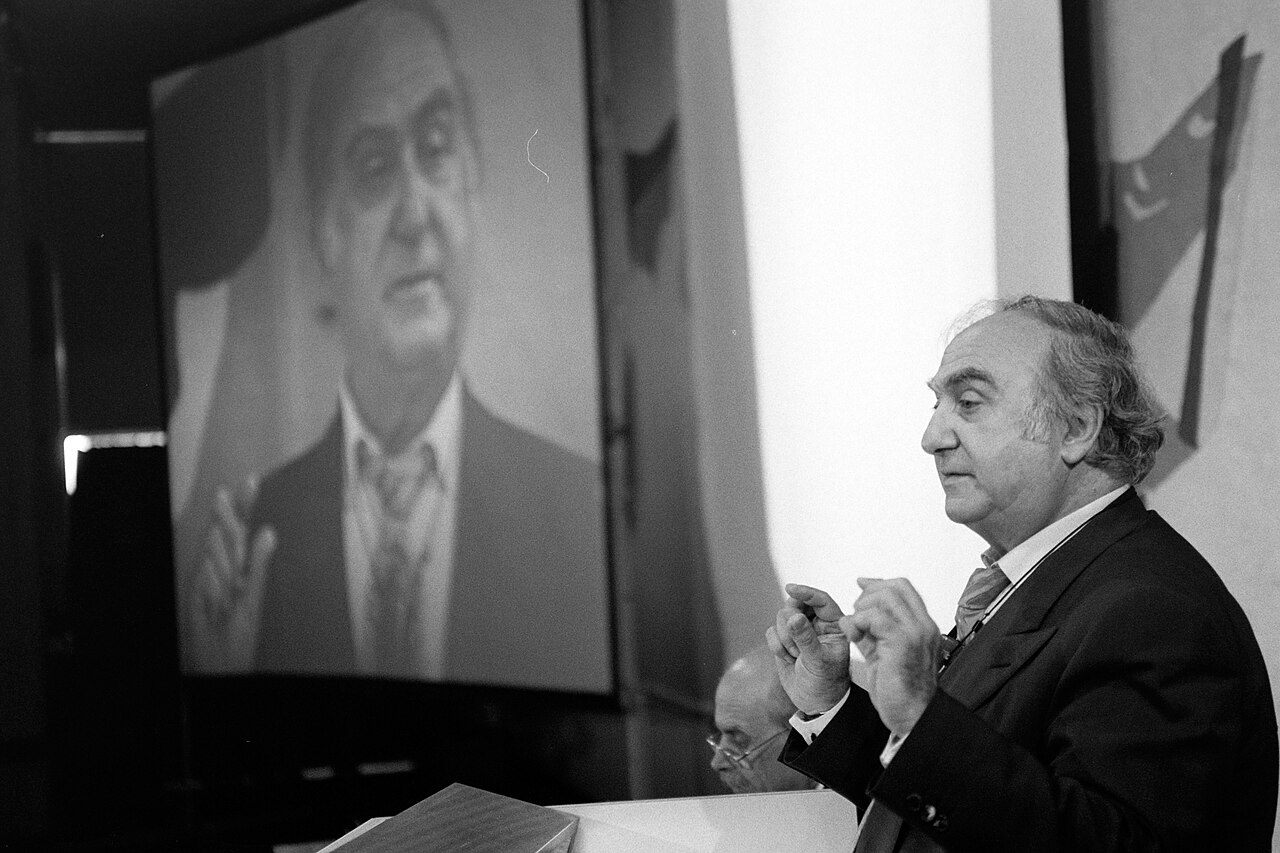 Nicolas Hayek