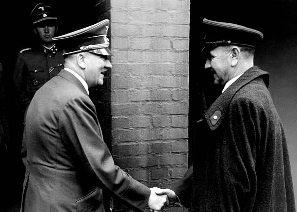 Adolf hitler ante pavelic