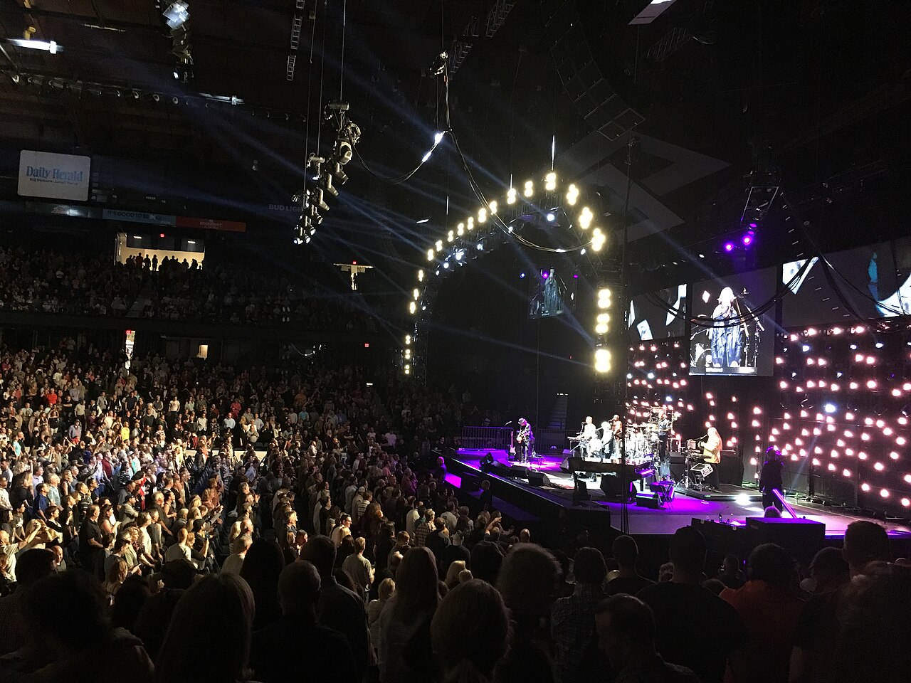 Hall & Oates, Allstate Arena, 5-15-2017
