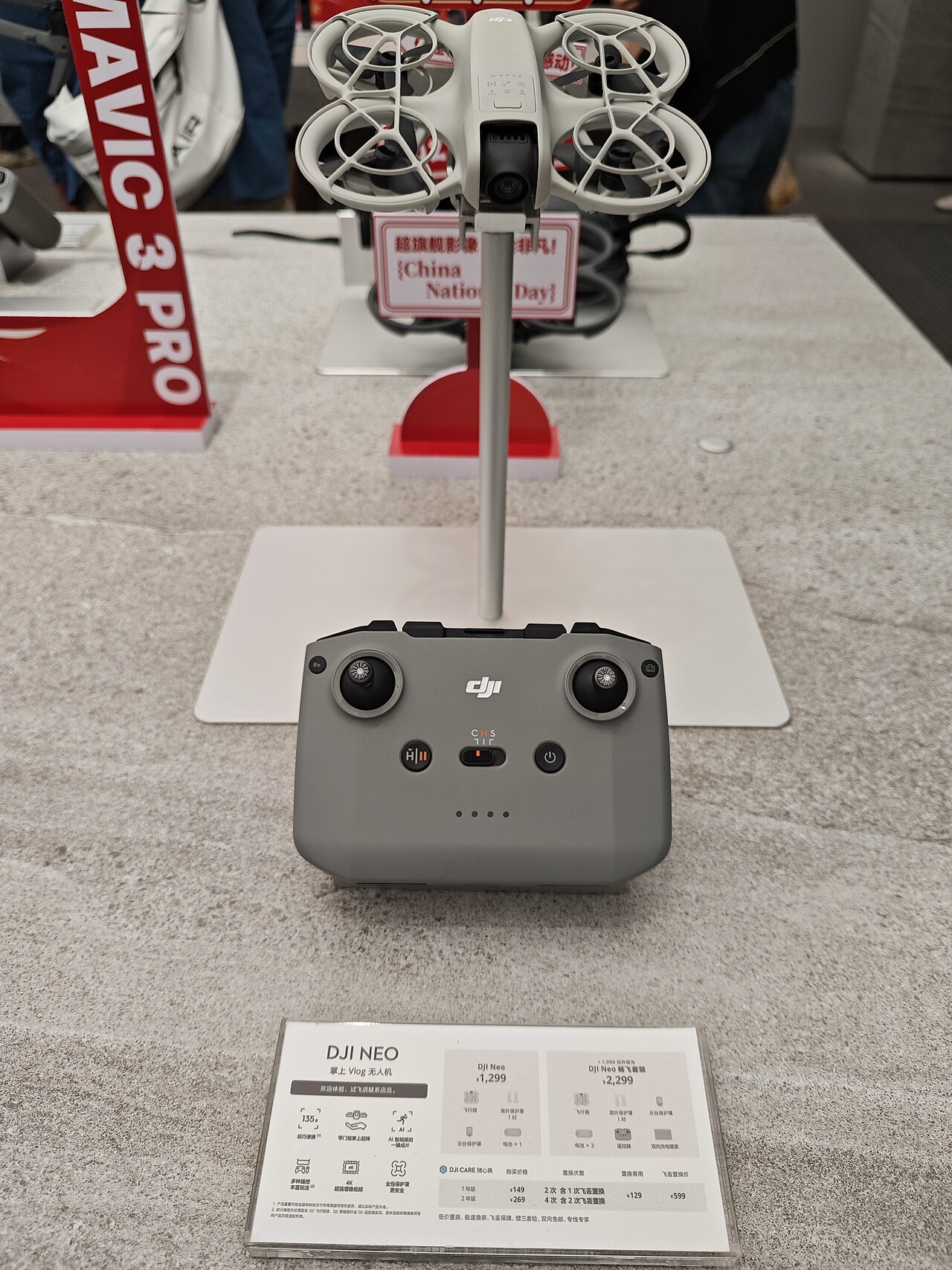 DJI Neo