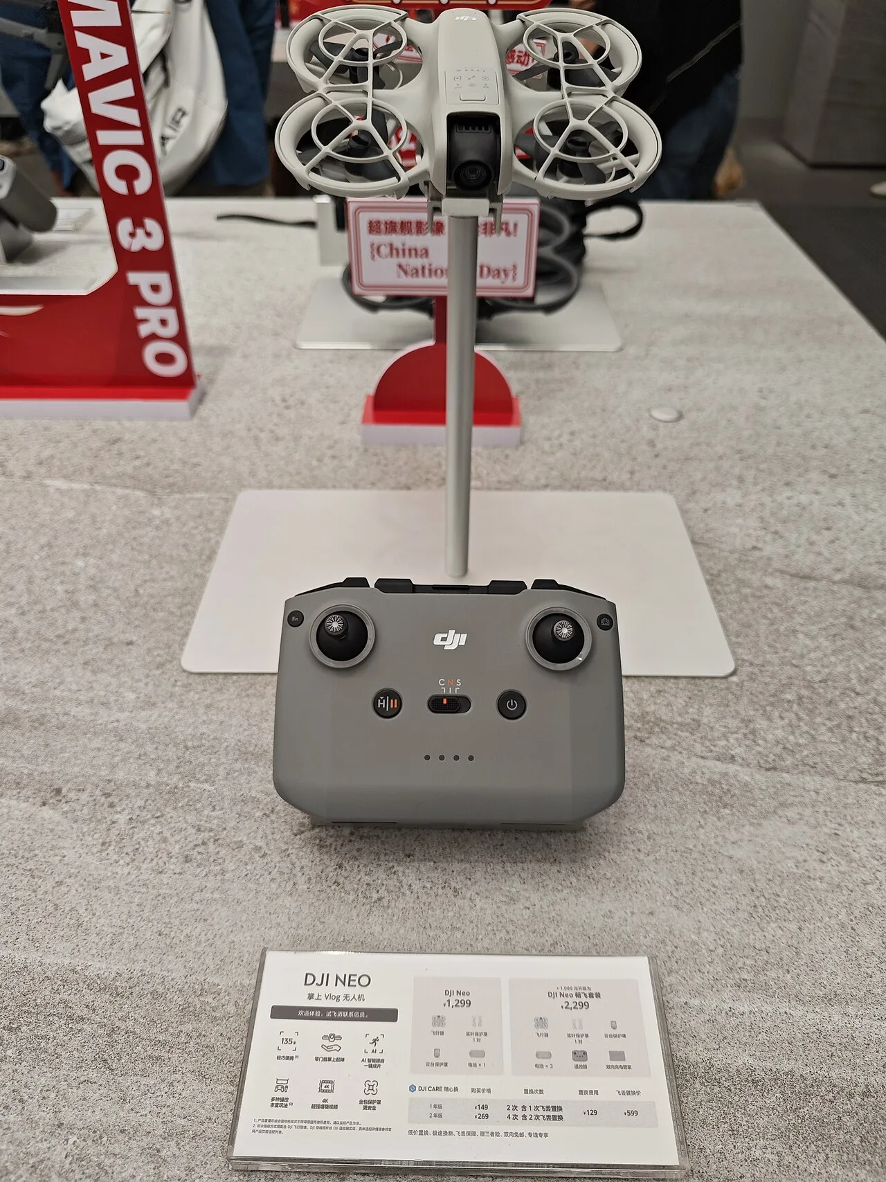 DJI Neo