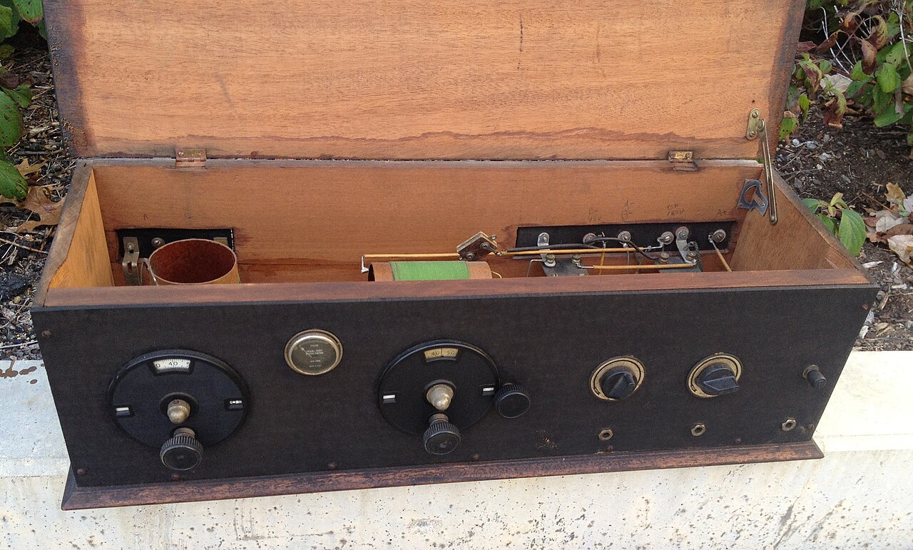 Antique radio