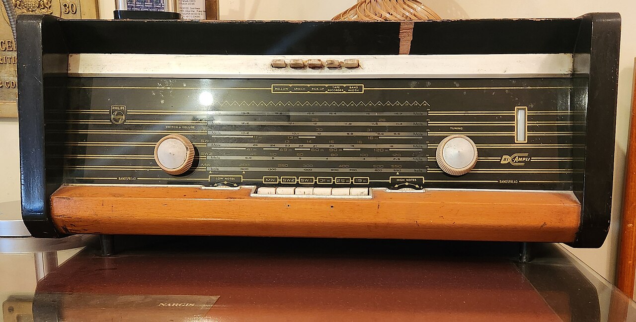 Antique radio