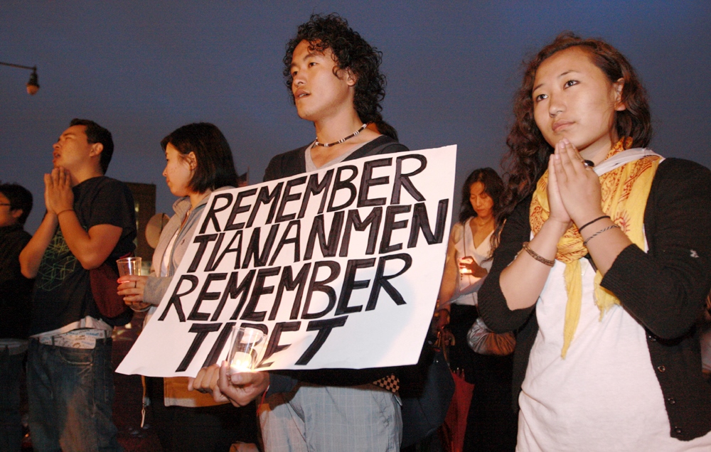 Tibetan People Demand ~ Remember Tiananmen Remember Tibet in NYC on the 20th Anniversary of June 1989 Massacre in Beijing, China 圖博-西藏人民在八九北京大屠殺20周年紀念要求勿忘天安門與圖博-西藏