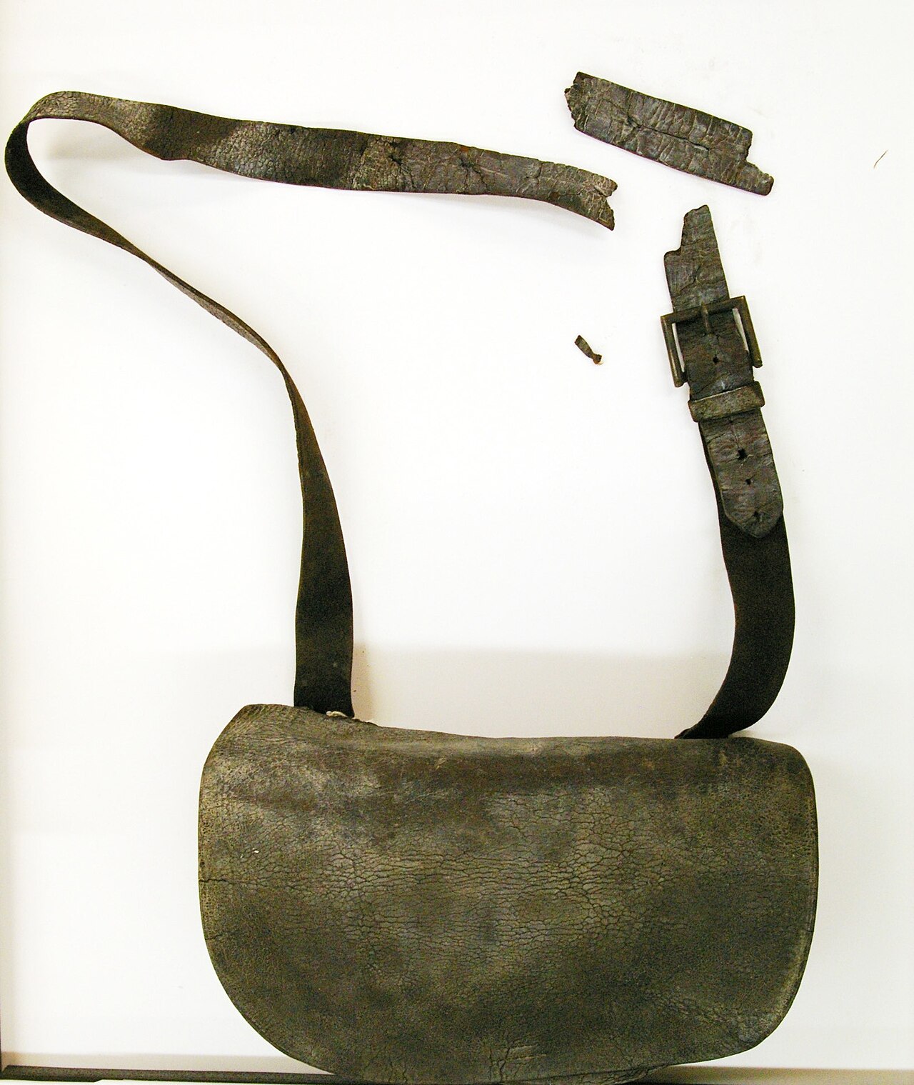 American Revolution-Era Cartridge Pouch