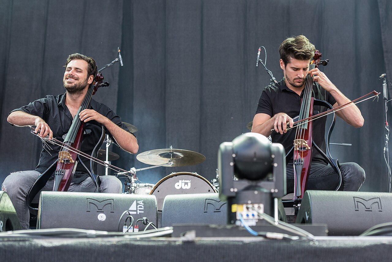 2Cellos