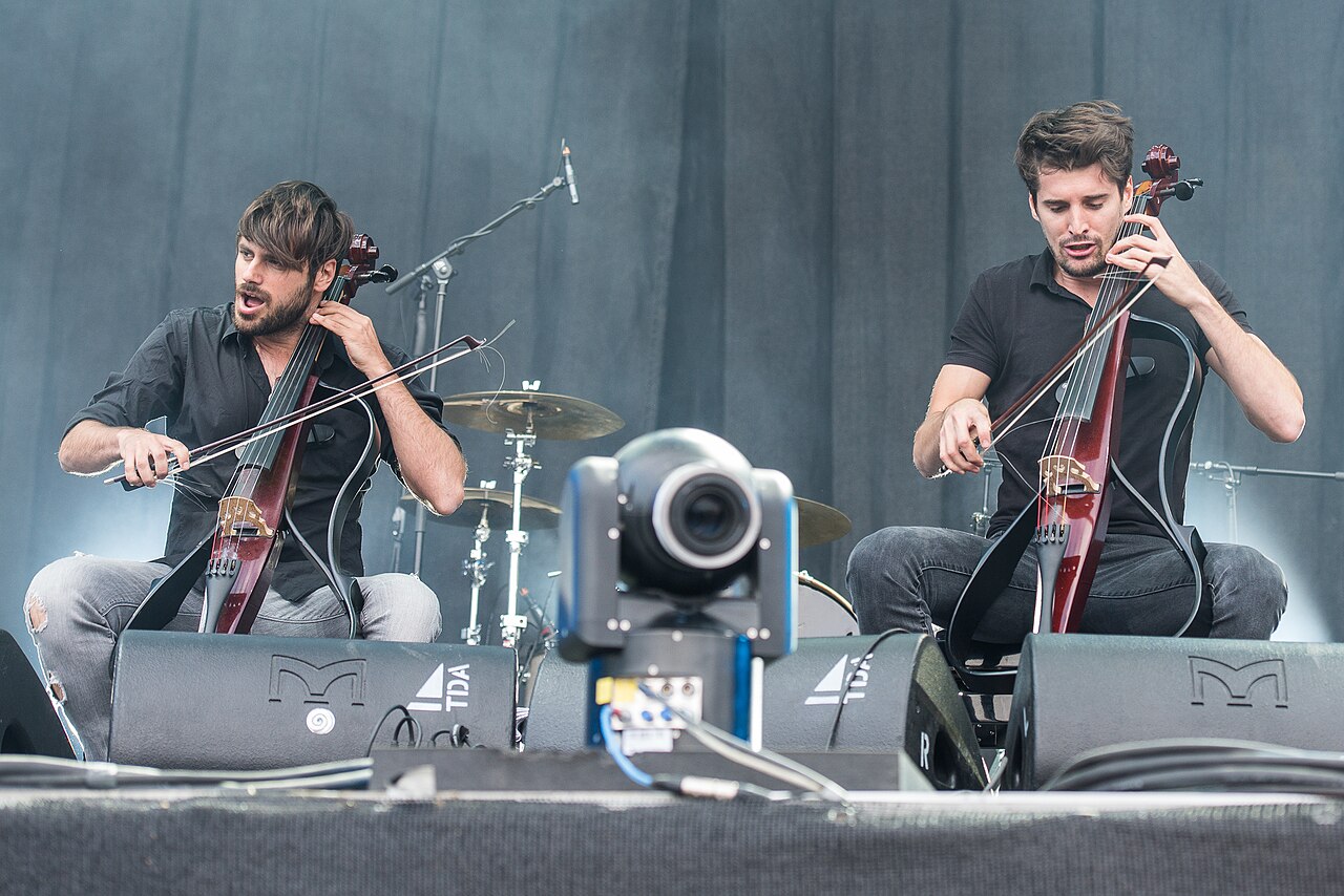 2Cellos