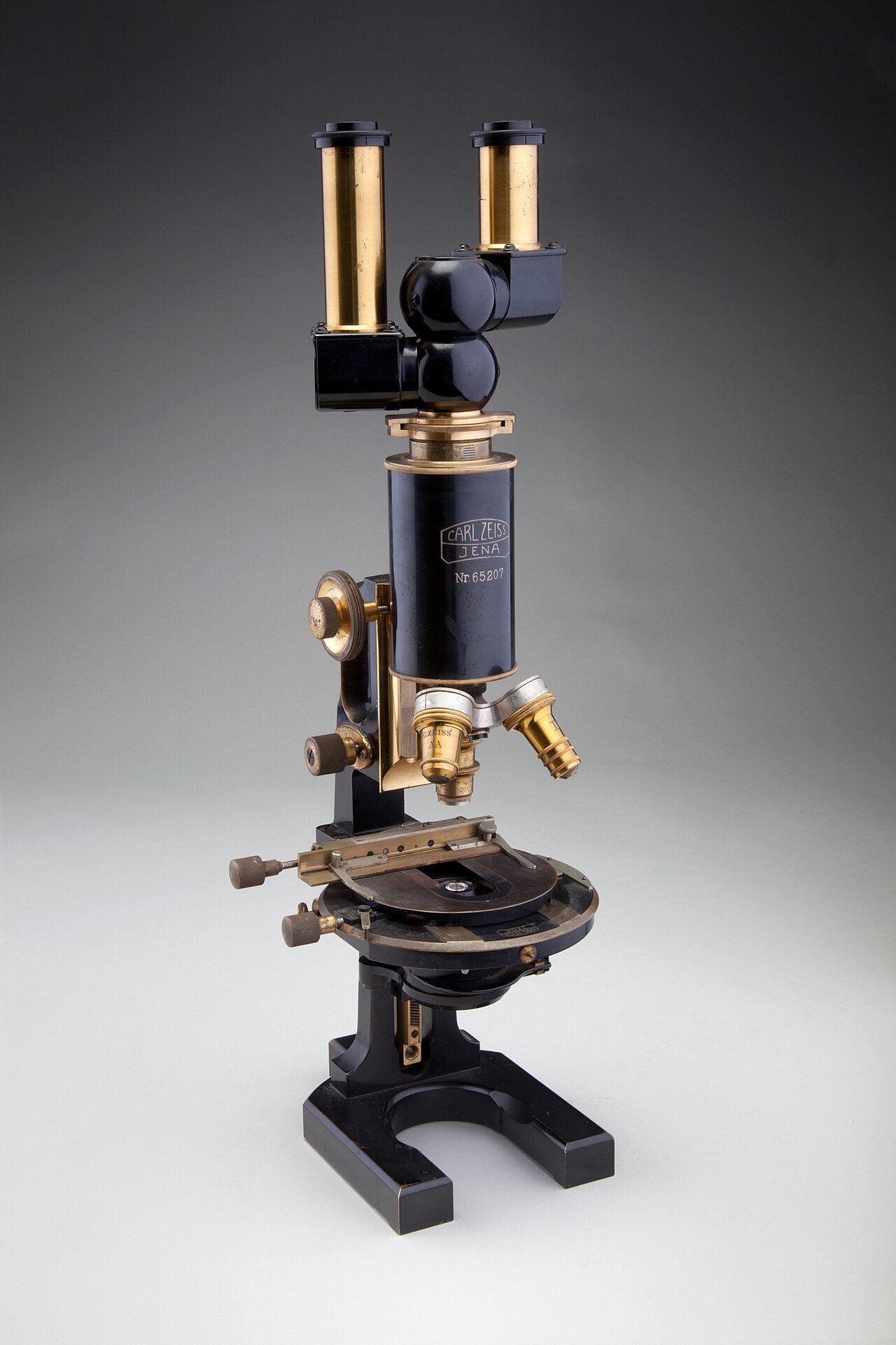 Optical microscope