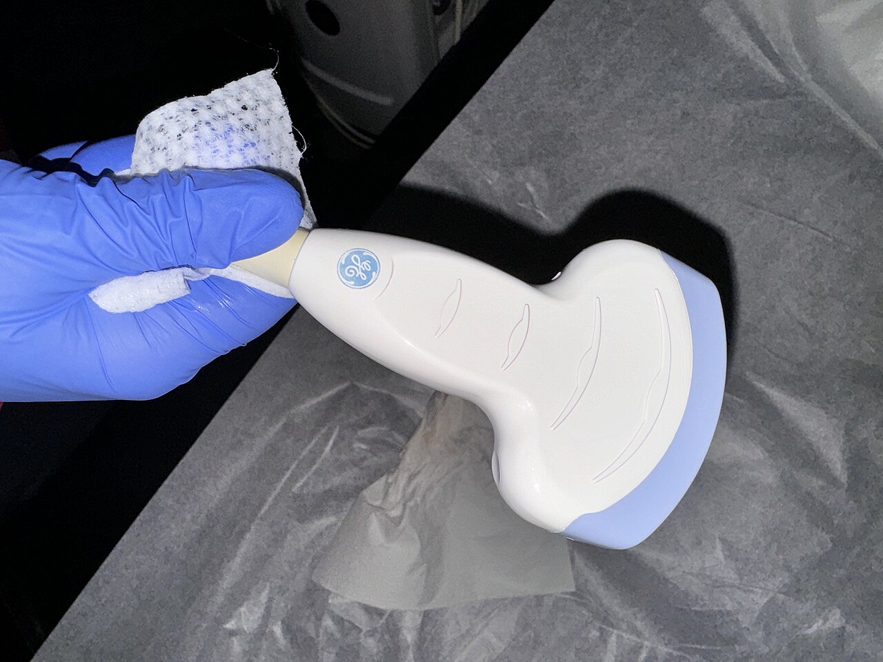 A medical ultrasound linear array probe, scan head, transducer