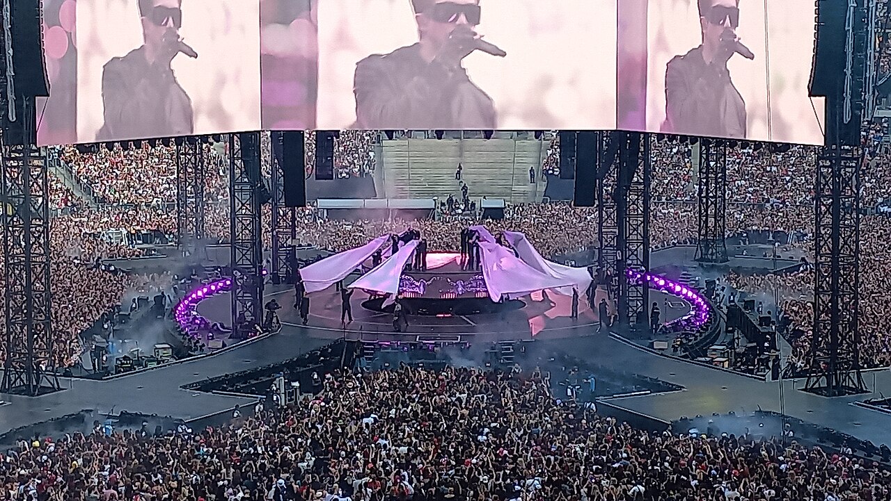 BTS World