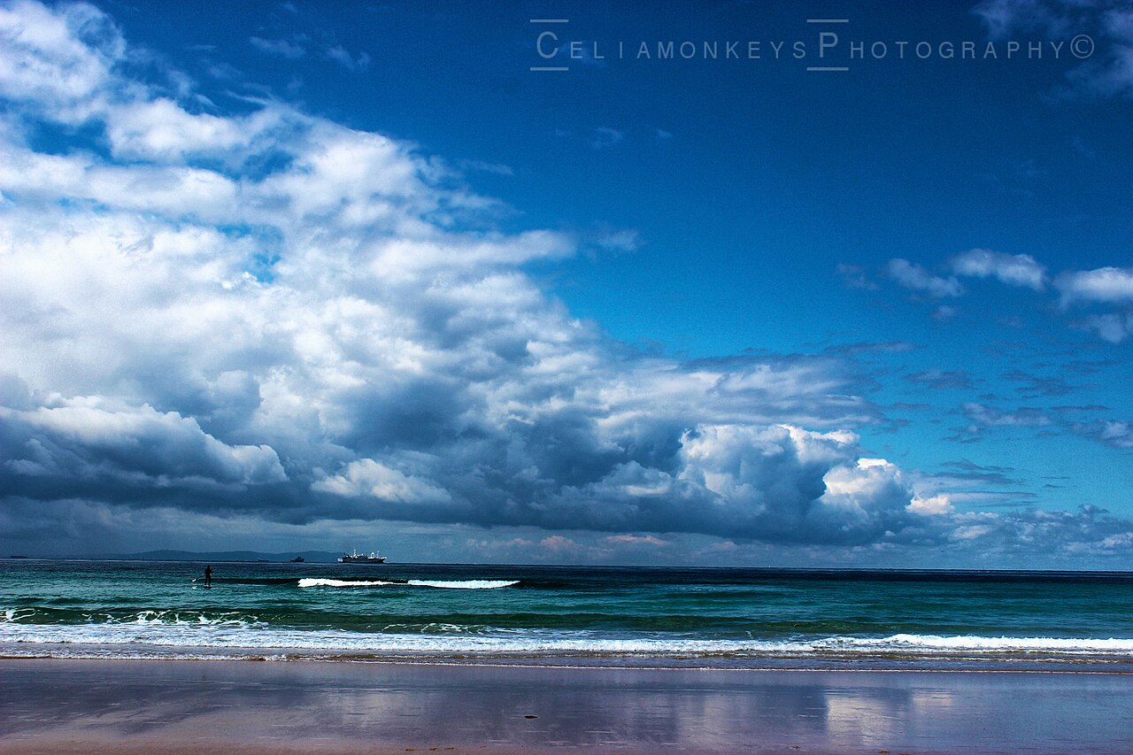 Between the Sky and Sea