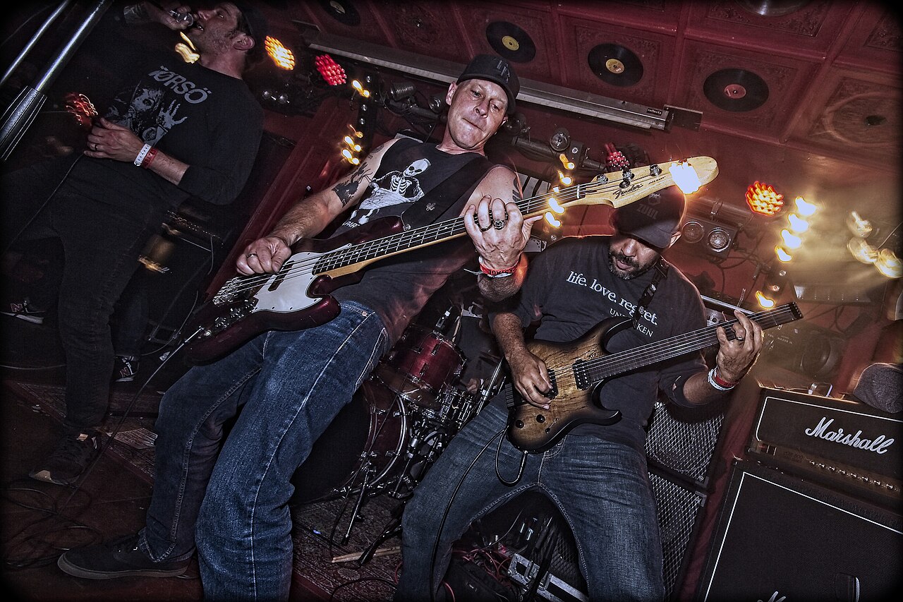 Cruise (band)