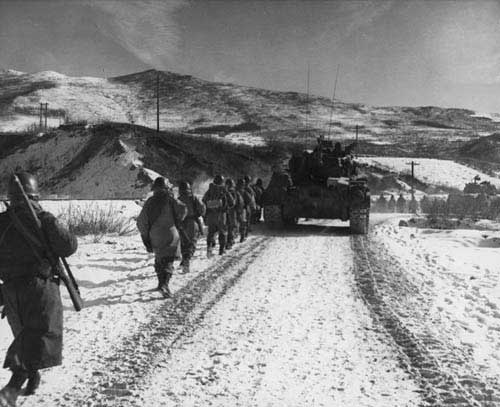 1st Marines advance during the Korean War