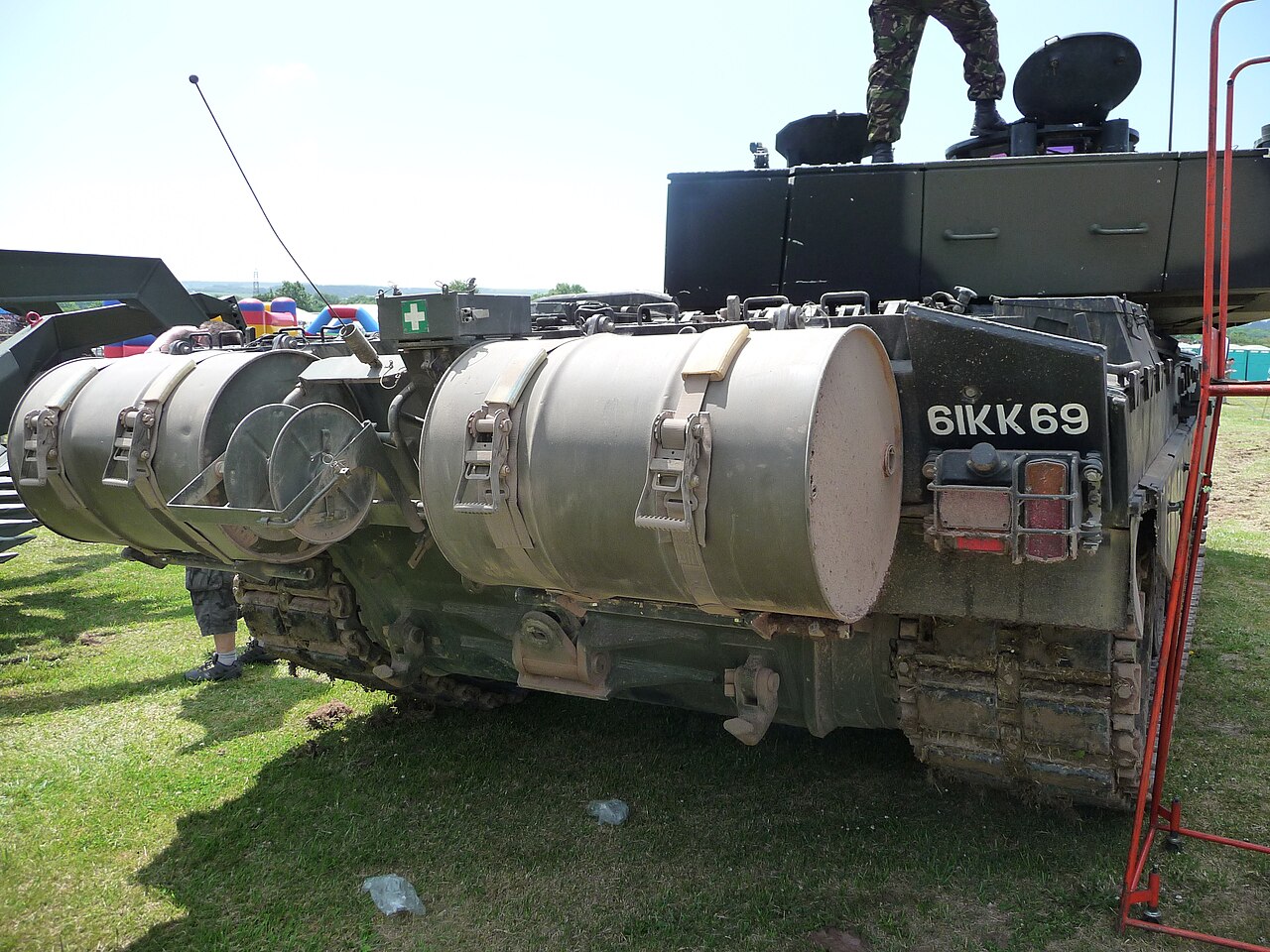 Challenger 2, fuel tanks