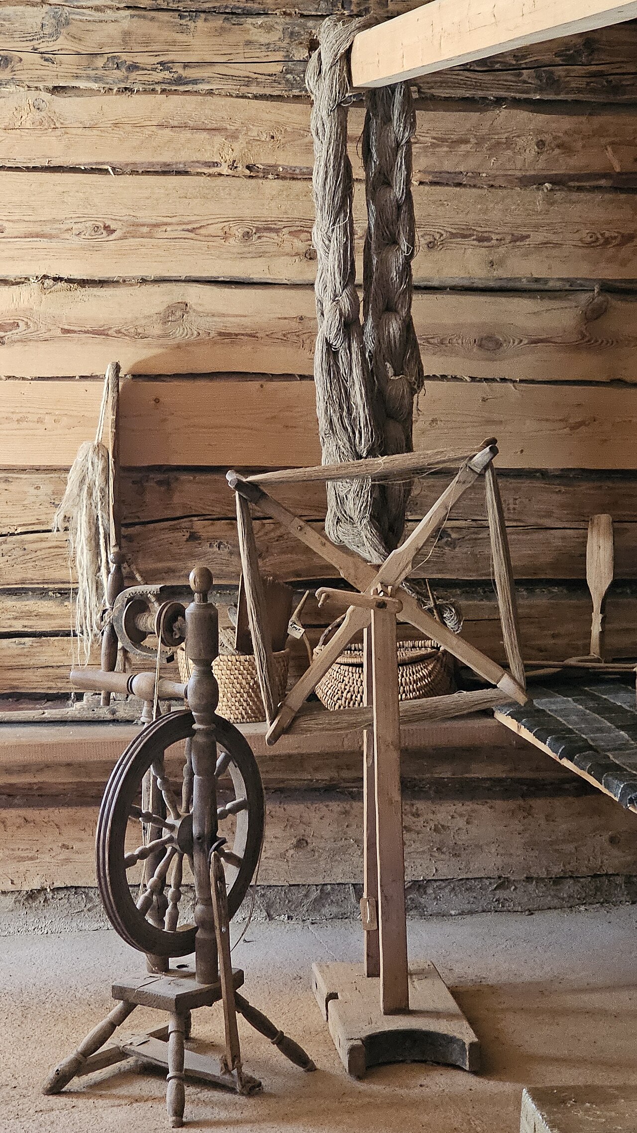 Spinning wheel