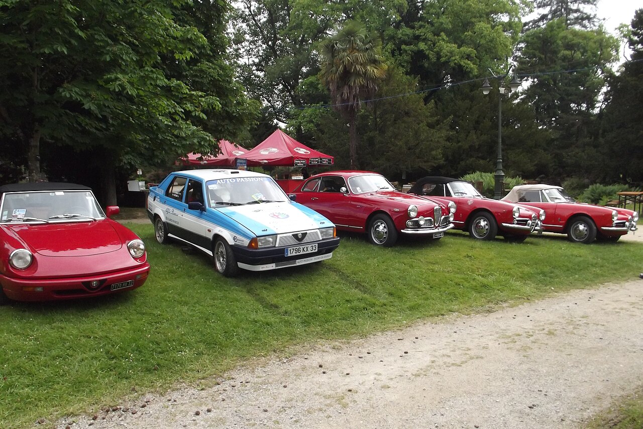 Alfa Romeo 75