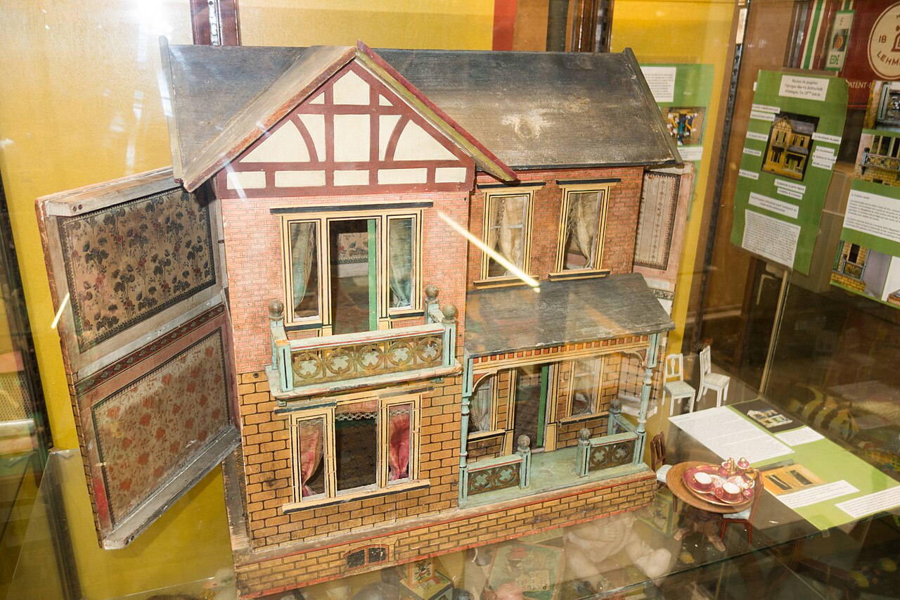 Dollhouse
