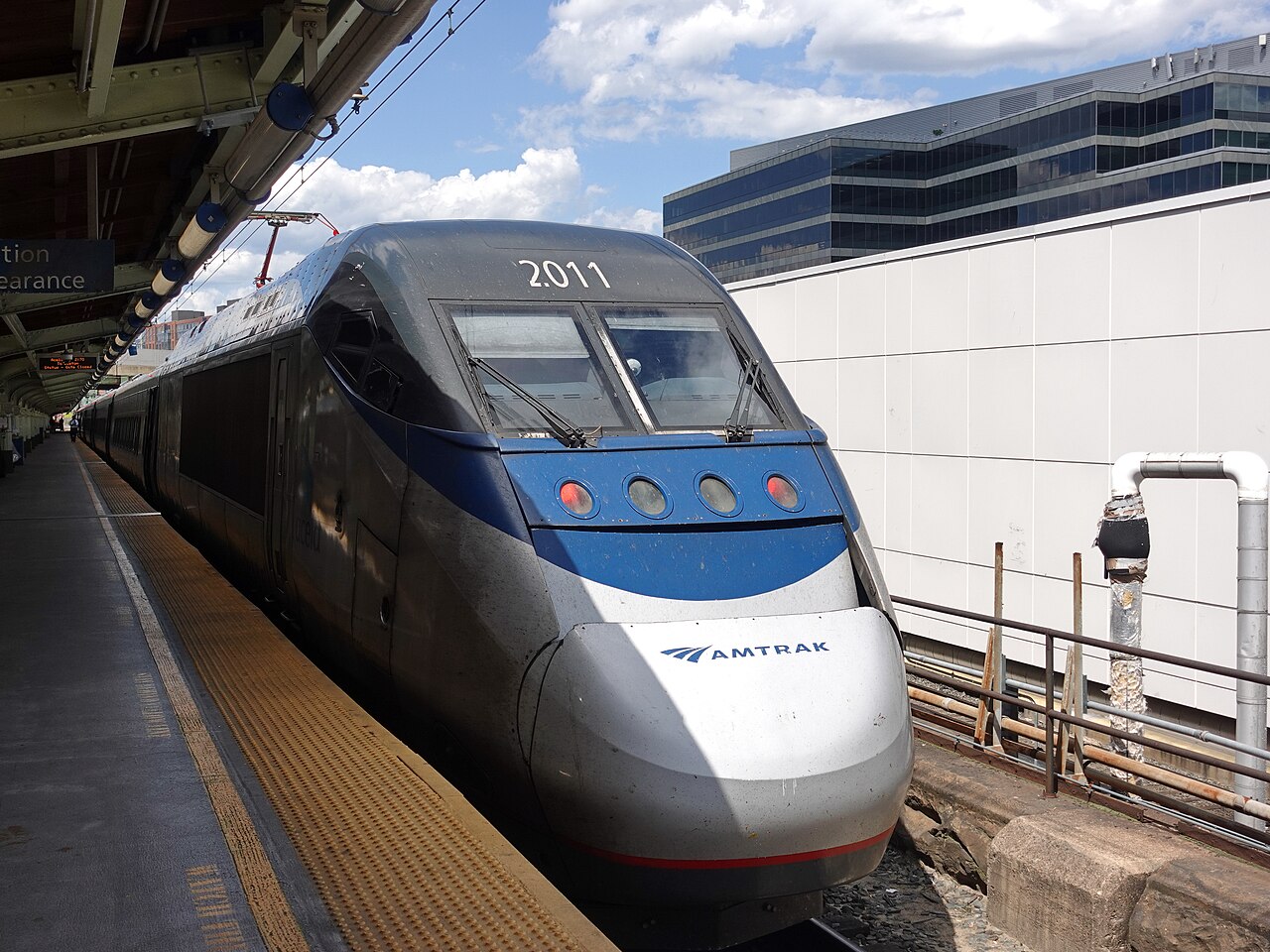 Acela 2011 at Union Station (Washington, D.C.)