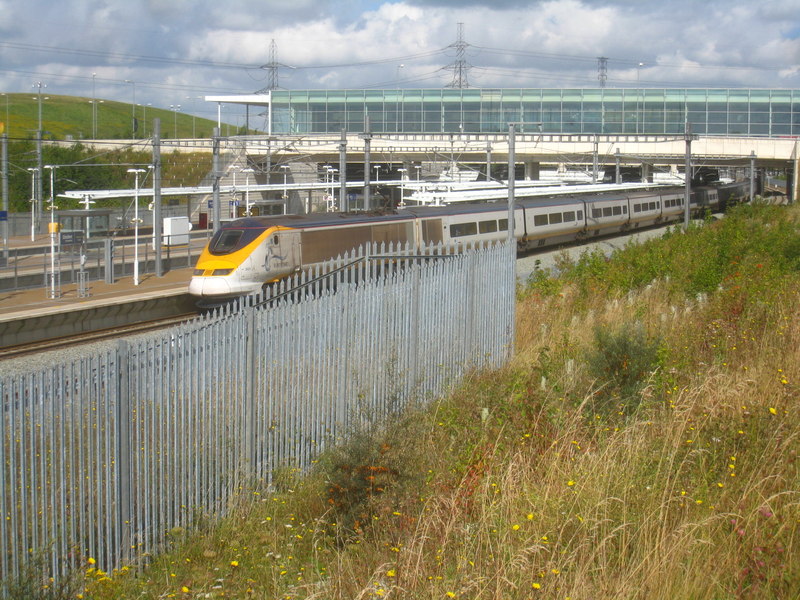 Brussels bound Eurostar - Ebbsfleet - geograph.org.uk