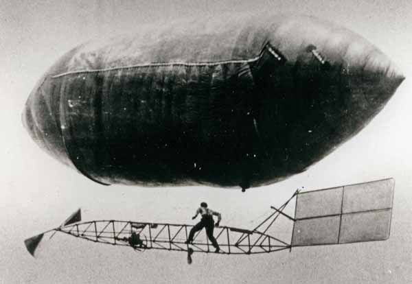 Airship, Toledo, Ohio, Jun. 30, 1905 - DPLA - 9971336c91573114c1b86d314bd3efcf