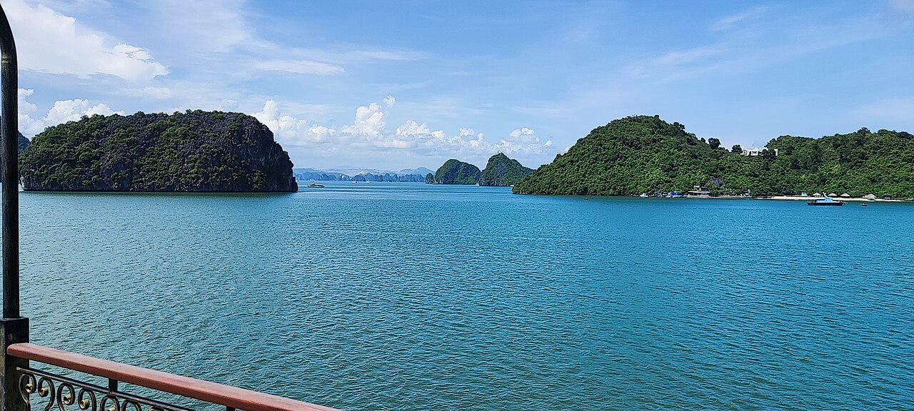 Hạ Long Bay