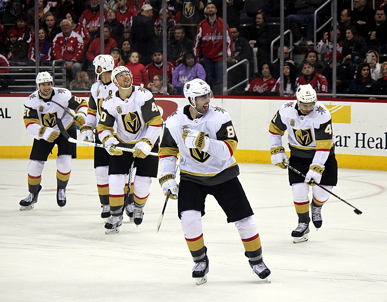 Alex Tuch
