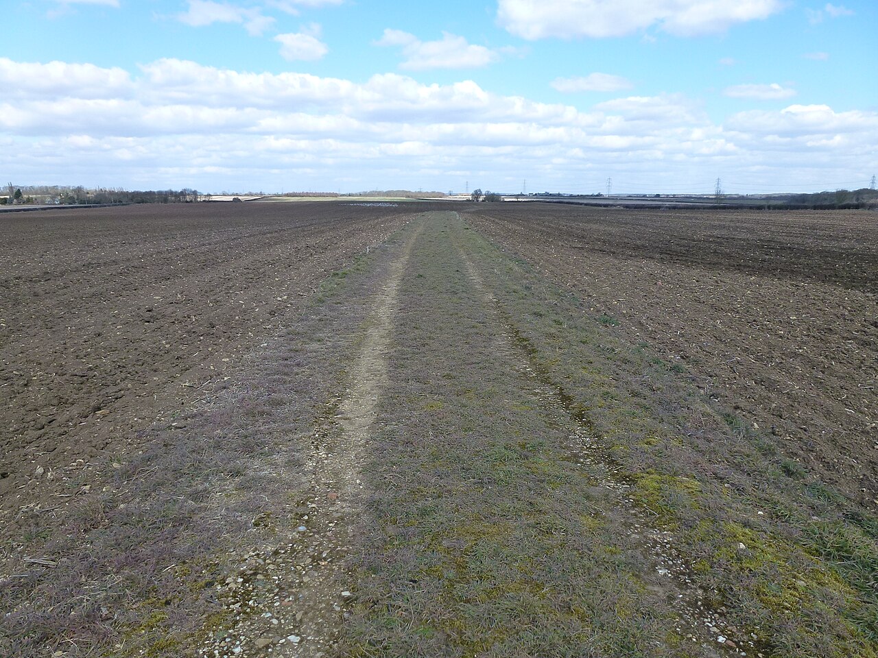 Danelaw Way north of Uffington near Stamford - geograph.org.uk