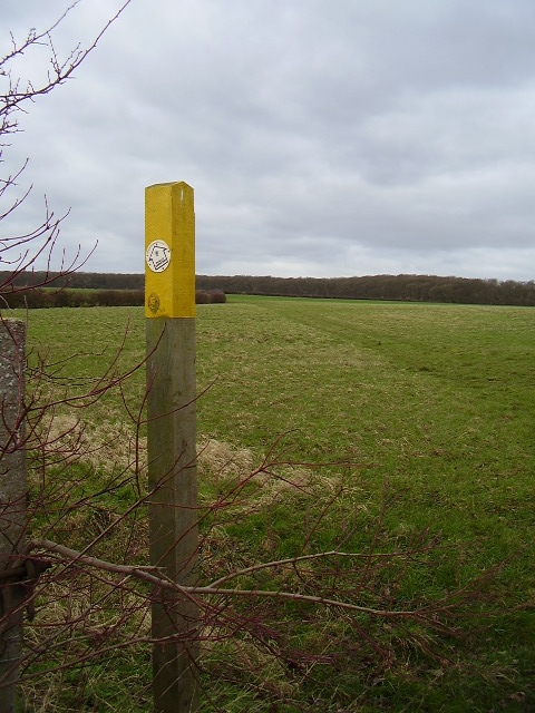 Danelaw Way towards Pickworth Great Wood - geograph.org.uk