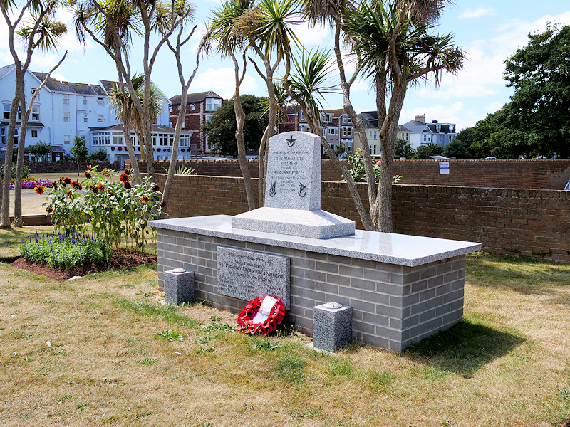 Airborne Forces Memorial, Paignton - geograph.org.uk