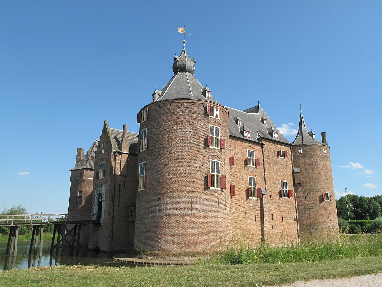 Ammersoyen Castle
