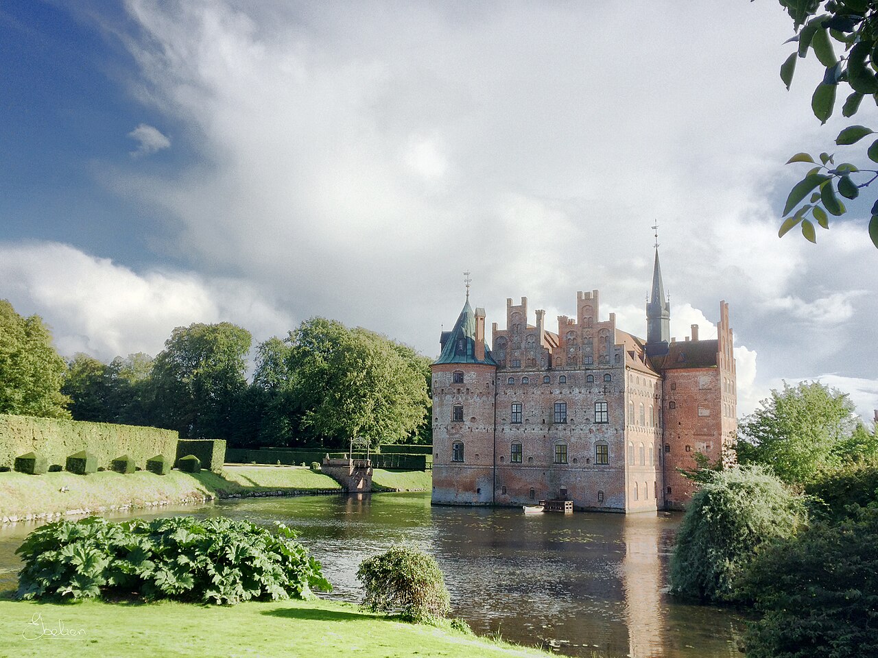 Egeskov Castle