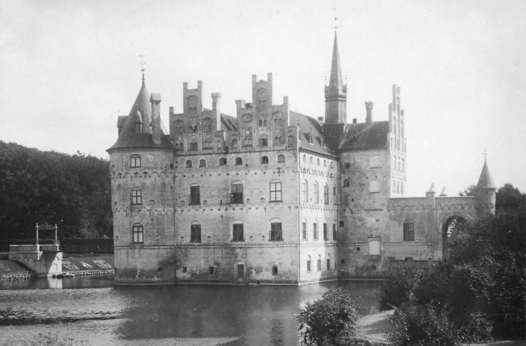 Egeskov Castle