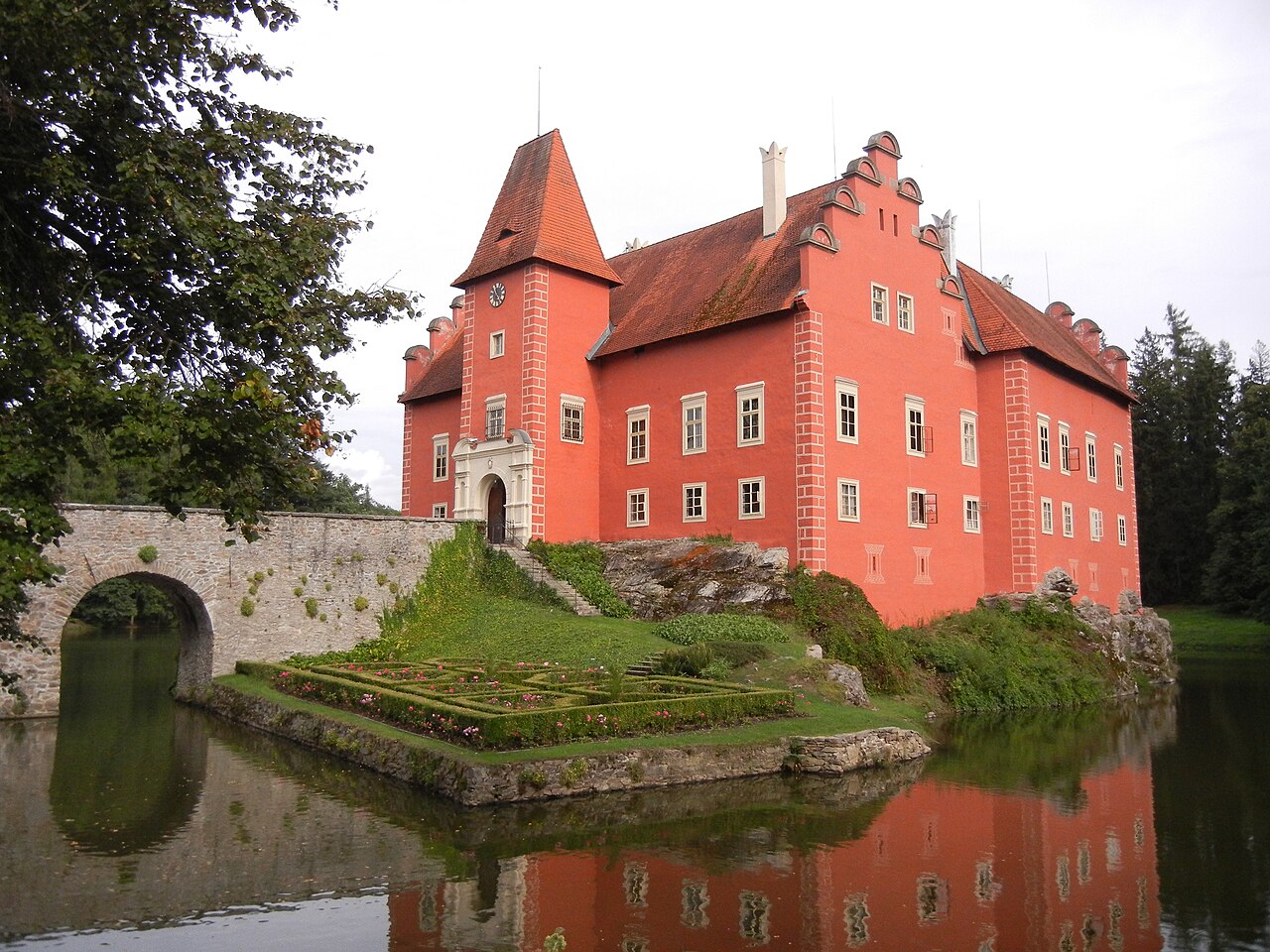 Červená Lhota Castle