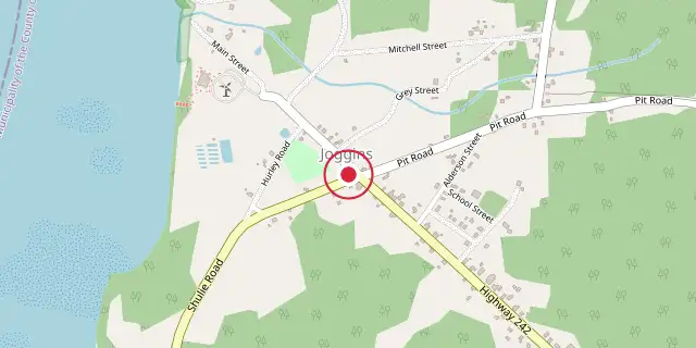 Street map of the area around Joggins; the red dot marks 45°41′31″N 64°26′38″W