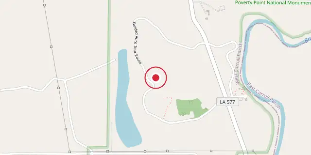 Street map of the area around Poverty Point; the red dot marks 32°38′13″N 91°24′40″W